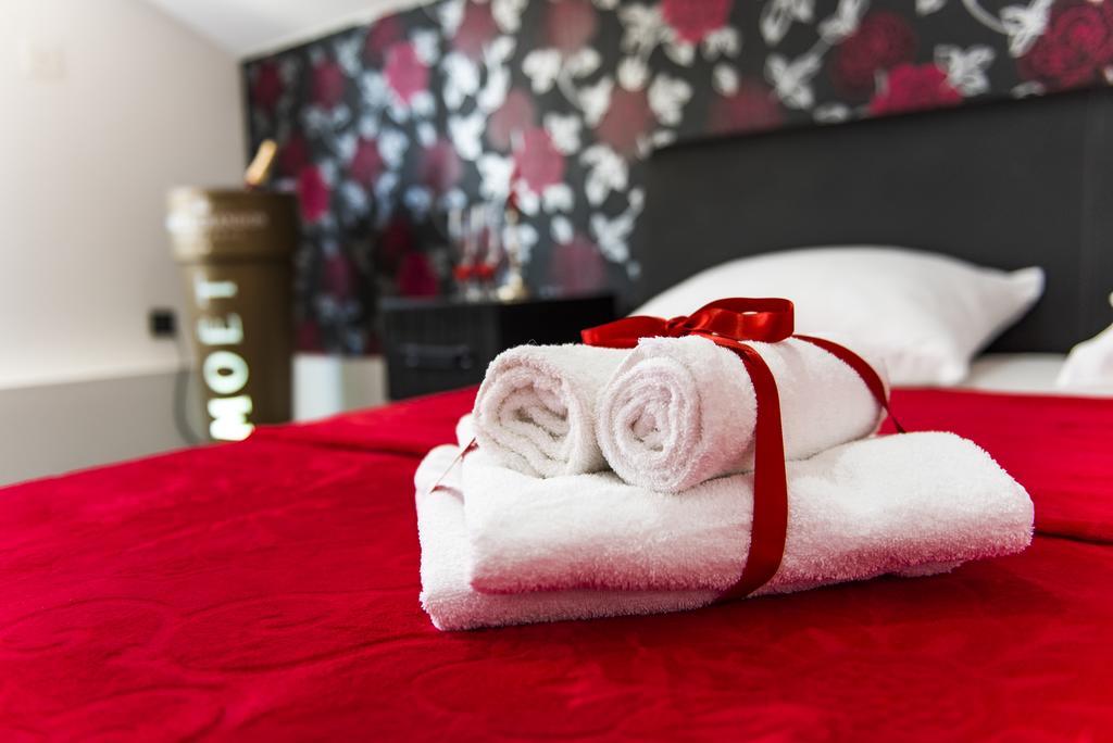 Guest House Vila Salute Ni 外观 照片