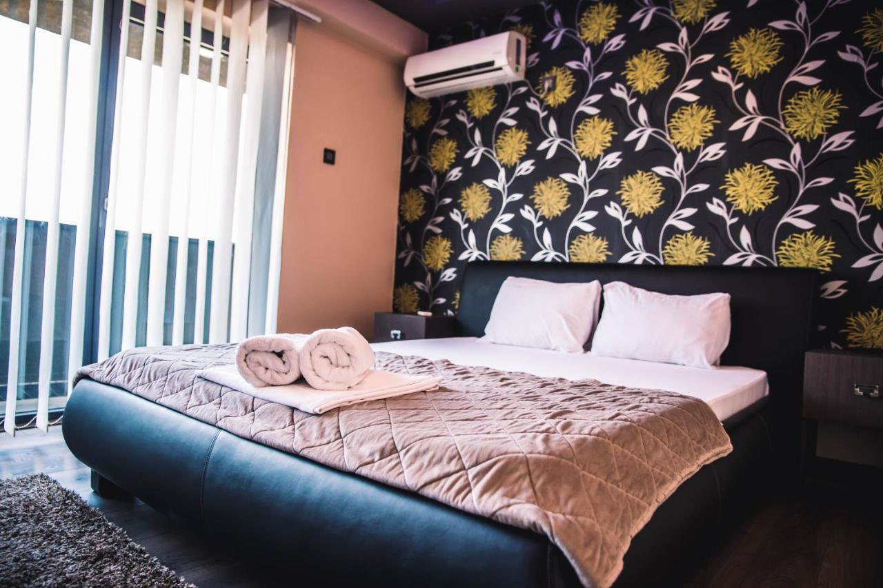 Guest House Vila Salute Ni 外观 照片