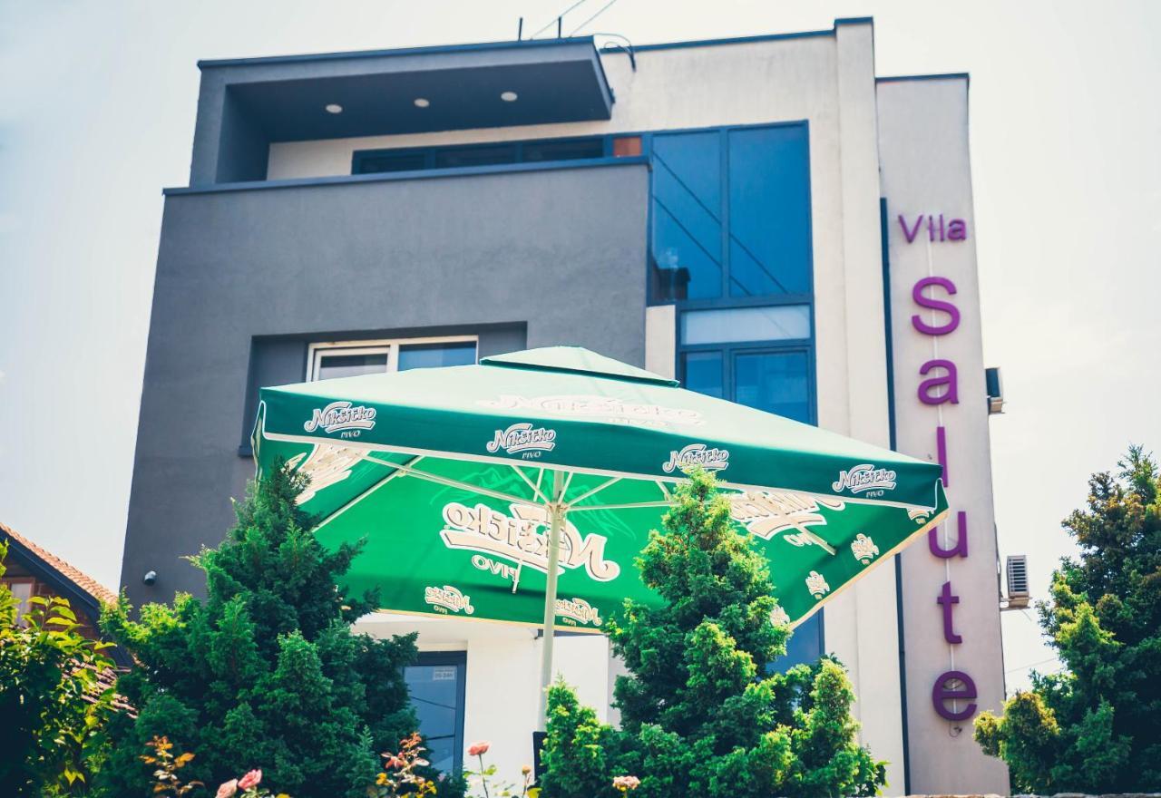 Guest House Vila Salute Ni 外观 照片